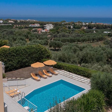 Yanni'S Villas Adelianos Kampos Exterior photo