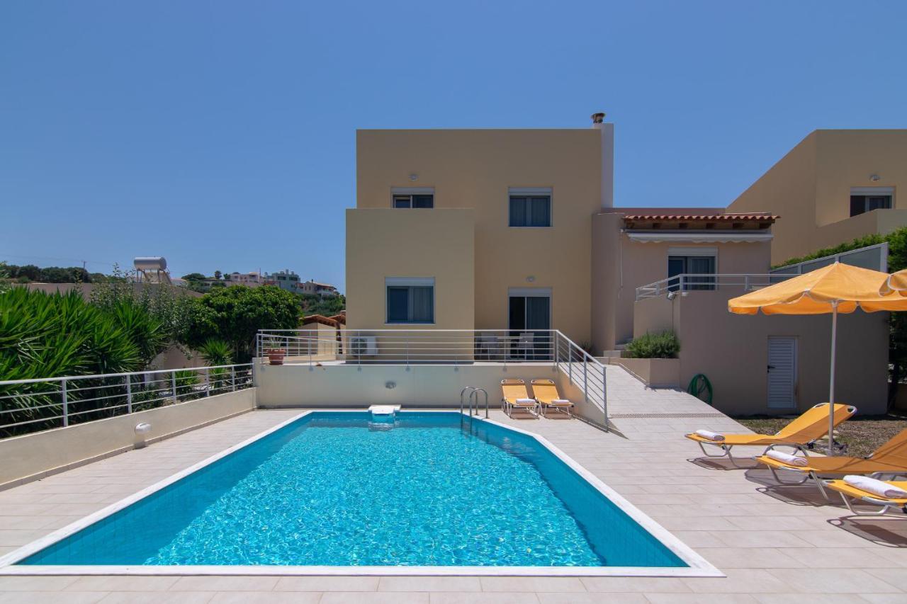 Yanni'S Villas Adelianos Kampos Exterior photo