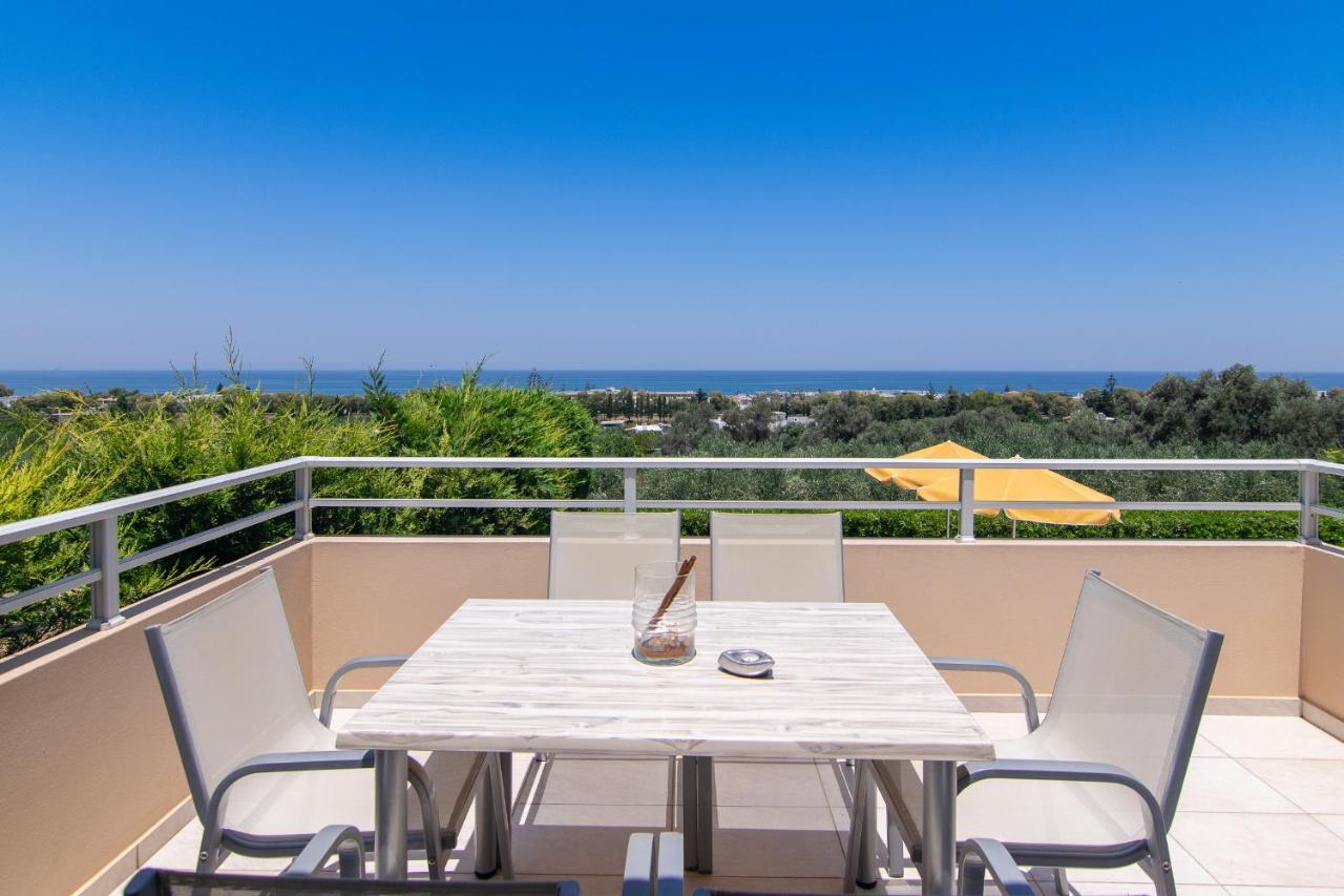 Yanni'S Villas Adelianos Kampos Room photo